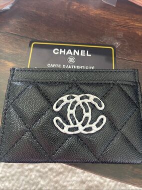 CHANEL Black Quilted Leather Card & Key Holder with White CC Emblem